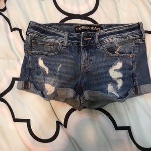 Express jean shorts size 00